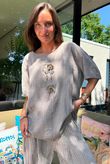 Izi Cheesecloth Button Tee Mocha